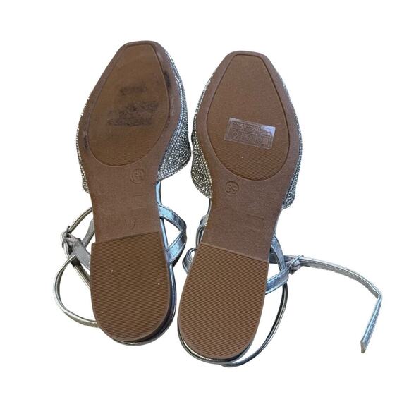 Journee Collection Nysha Square Toe Rhinestone Crystal Flats Size 6.5 Like New - Picture 13 of 16